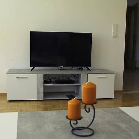 Schoene Helle Ferienwohnung In Waldnaehe Berching Bagian luar foto